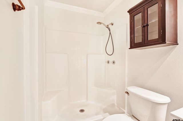 2332 Holly Trail East, Holly Lake Ranch, TX 75765