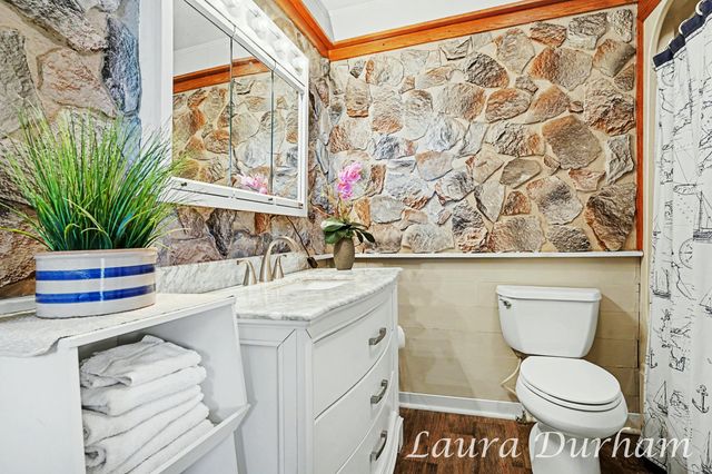 895 Holland Street, Saugatuck City, MI 49453