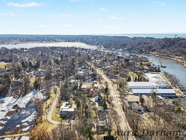 895 Holland Street, Saugatuck City, MI 49453