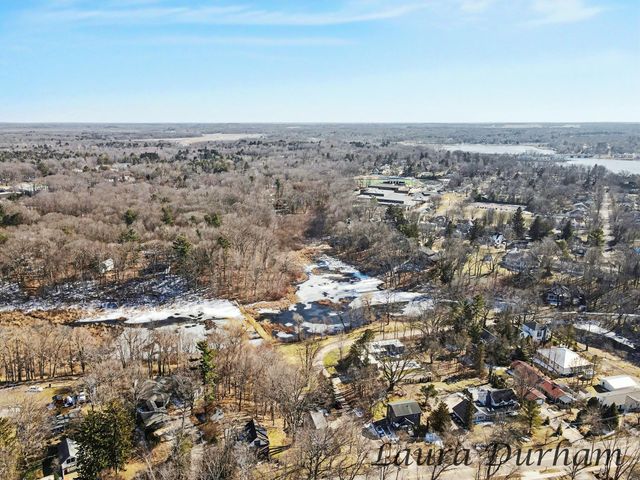 895 Holland Street, Saugatuck City, MI 49453