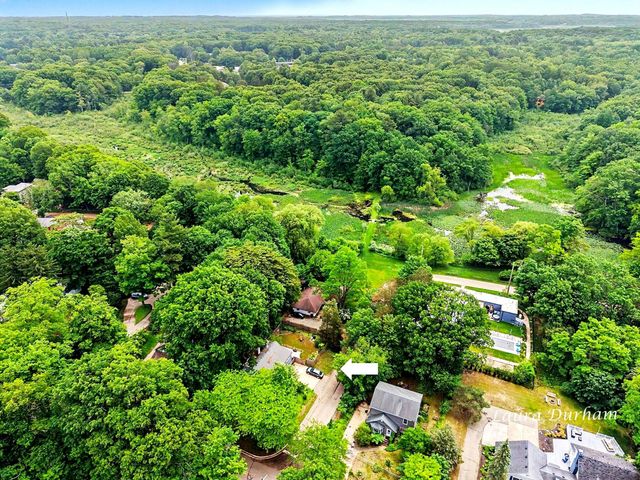 895 Holland Street, Saugatuck City, MI 49453