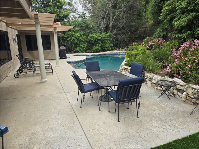 4249 Park Alisal, Calabasas, CA 91302