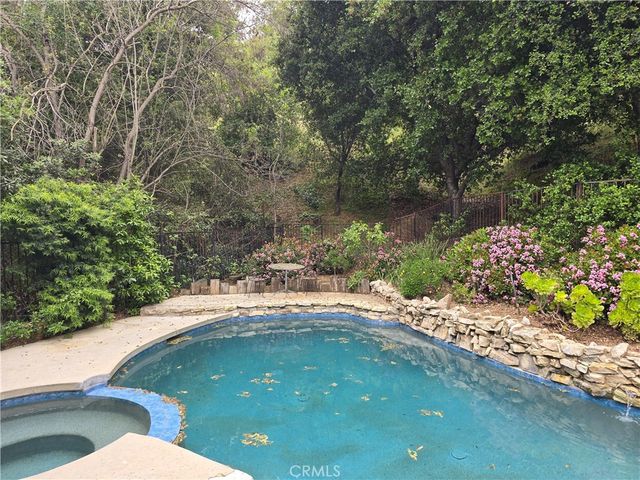 4249 Park Alisal, Calabasas, CA 91302