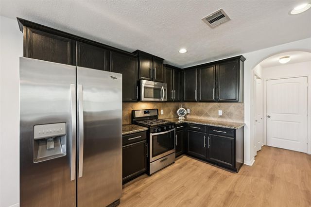 11811 Red Hummingbird Drive, Houston, TX 77047