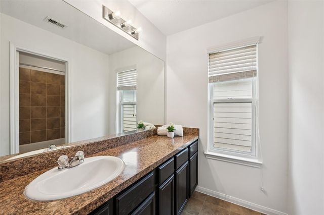 11811 Red Hummingbird Drive, Houston, TX 77047