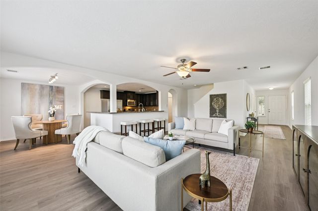 11811 Red Hummingbird Drive, Houston, TX 77047