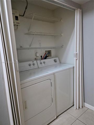 18316 NW 68th Ave C, Hialeah, FL 33015