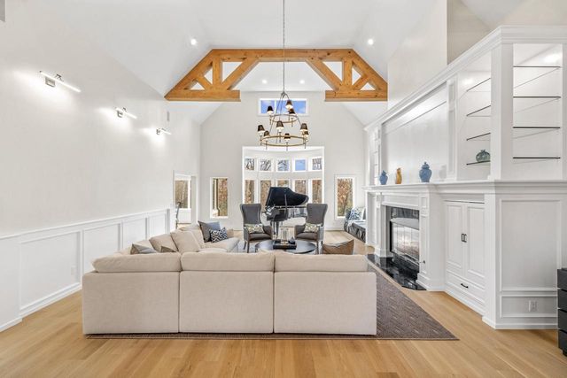1277 Geneva National AVENUE W, Lake Geneva, WI 53147