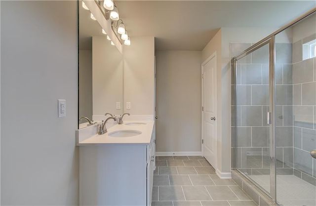 282 Arnewood Circle, Mcdonough, GA 30253