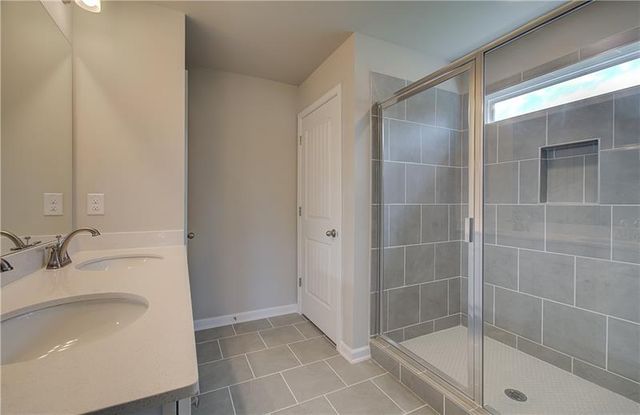 282 Arnewood Circle, Mcdonough, GA 30253