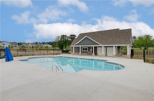 282 Arnewood Circle, Mcdonough, GA 30253