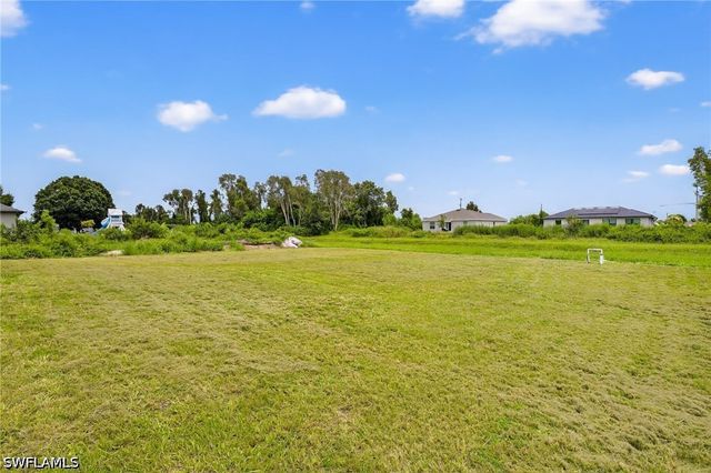 569 Aspen AVE S, Lehigh Acres, FL 33974