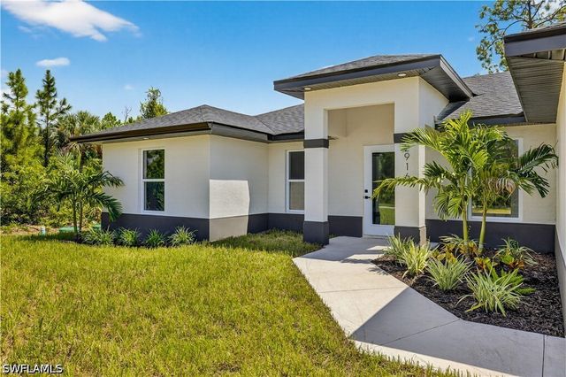 569 Aspen AVE S, Lehigh Acres, FL 33974