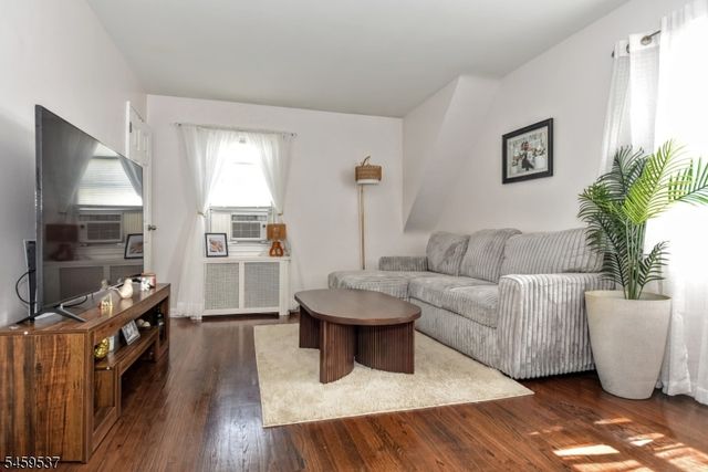 420 S Prospect Ave 1240, Bergenfield Boro, NJ 07621