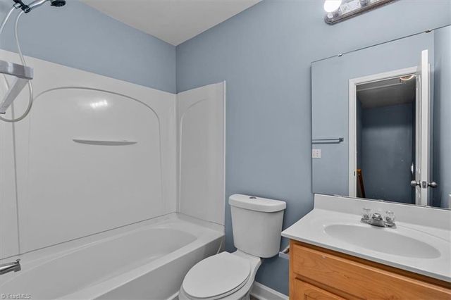 3908 Tarrant Trace Circle, High Point, NC 27265