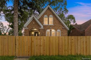 12352 Maiden Street, Detroit, MI 48213