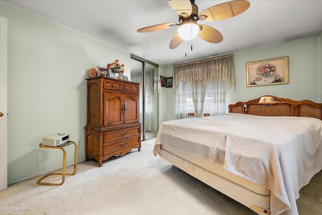 22951 Lee Court, Saint Clair Shores, MI 48080