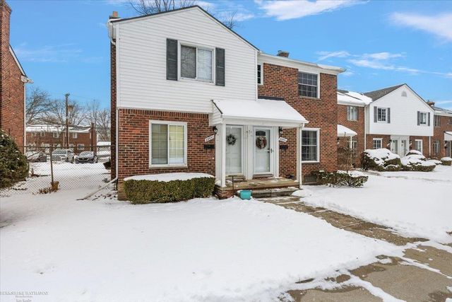 22951 Lee Court, Saint Clair Shores, MI 48080