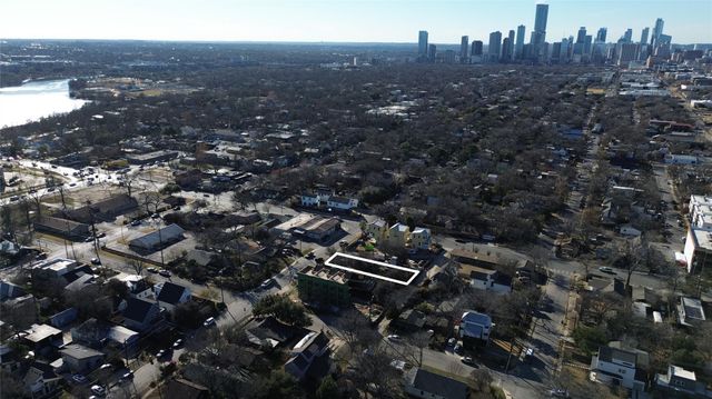 2806 E 3rd ST, Austin, TX 78702