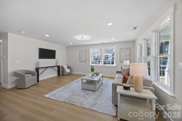 1600 Julia Maulden Place, Charlotte, NC 28206