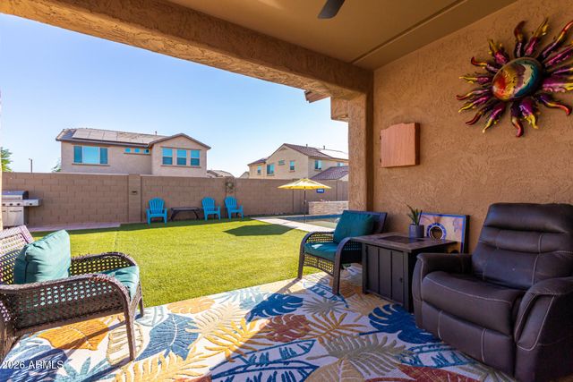 17523 W FETLOCK Trail, Surprise, AZ 85387
