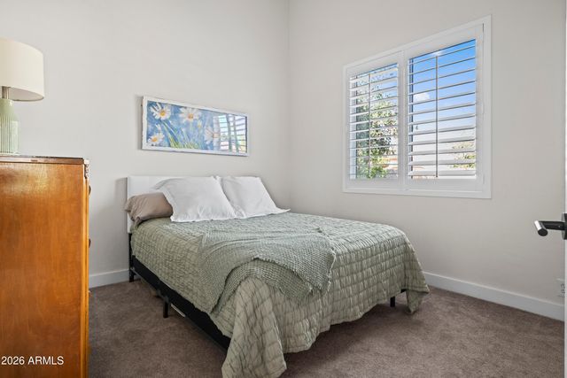 9371 E MAPLE Drive E, Scottsdale, AZ 85255