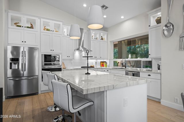 9371 E MAPLE Drive E, Scottsdale, AZ 85255