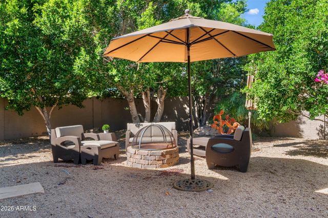 9371 E MAPLE Drive E, Scottsdale, AZ 85255