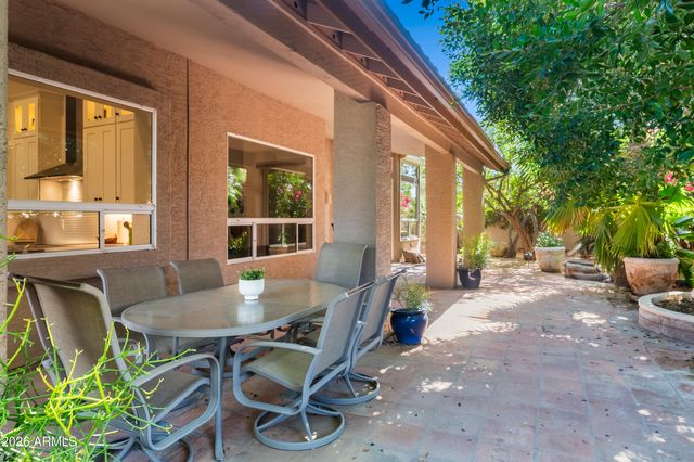 9371 E MAPLE Drive E, Scottsdale, AZ 85255