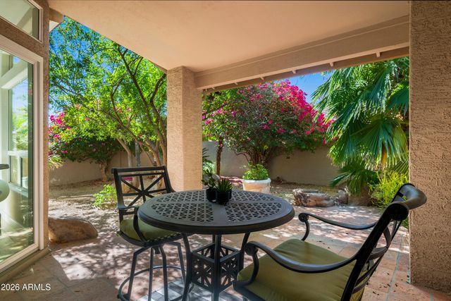 9371 E MAPLE Drive E, Scottsdale, AZ 85255