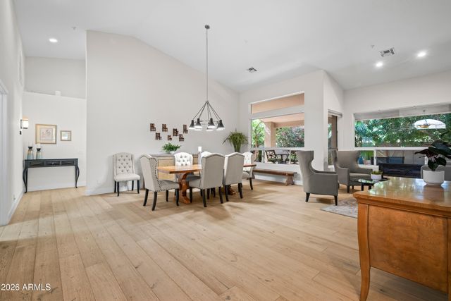 9371 E MAPLE Drive E, Scottsdale, AZ 85255