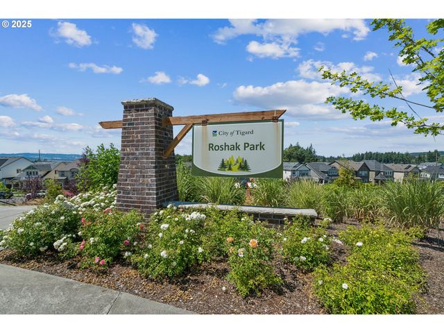 16852 Sw Everton St, Tigard, OR 97224