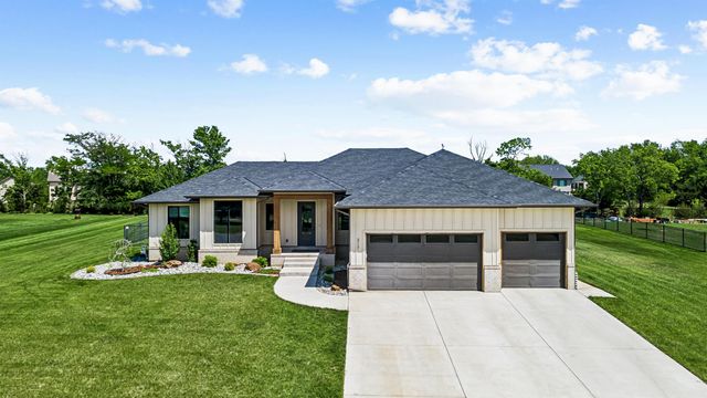 317 N Sarah Ct, Derby, KS 67037