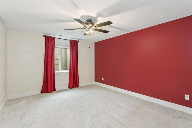 317 N Sarah Ct, Derby, KS 67037