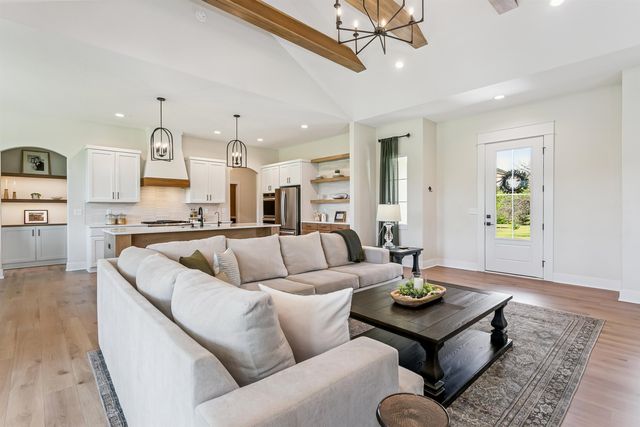 317 N Sarah Ct, Derby, KS 67037