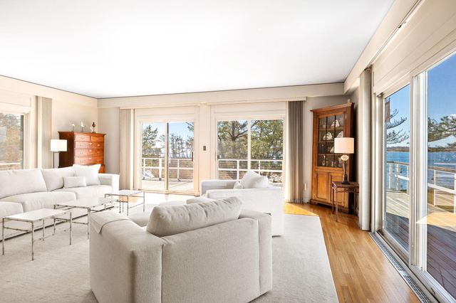 169 Penzance Road, Falmouth, MA 02540