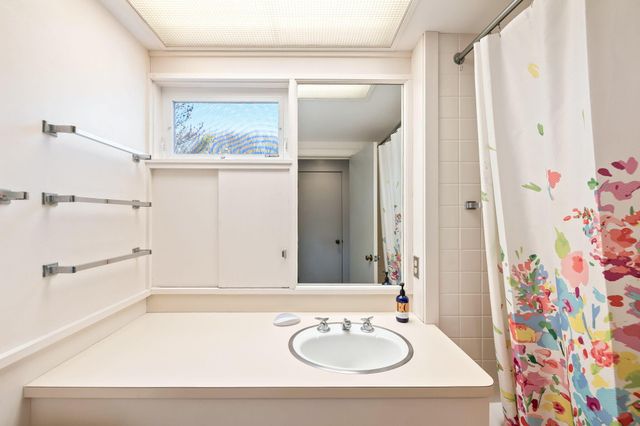 169 Penzance Road, Falmouth, MA 02540