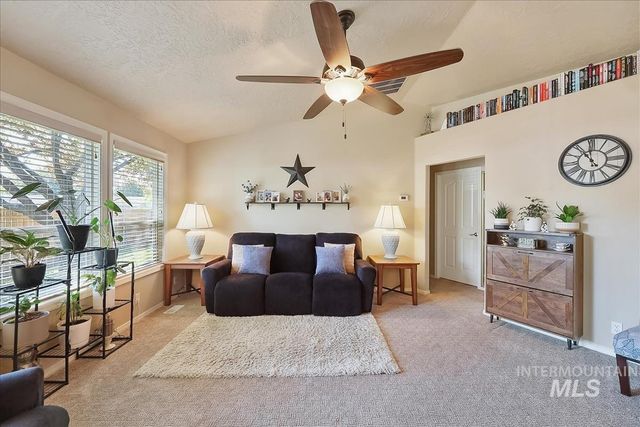 2866 N Penny Royal Place, Boise, ID 83713