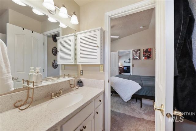 2866 N Penny Royal Place, Boise, ID 83713