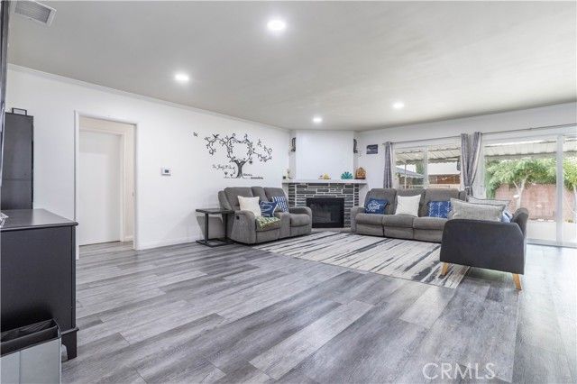 19127 Enadia, Reseda (los Angeles), CA 91335