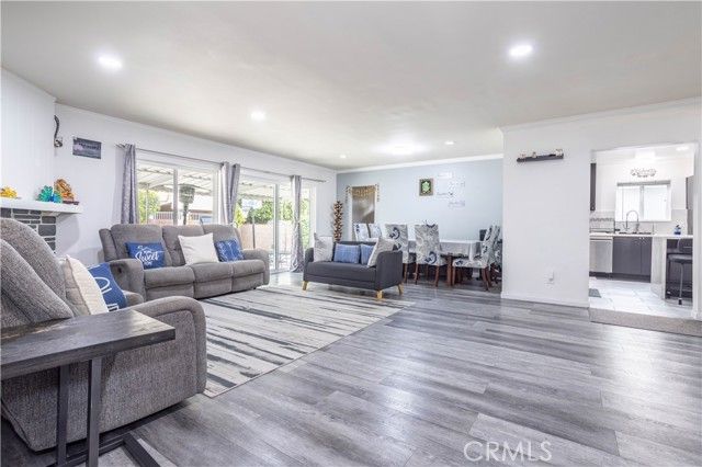 19127 Enadia, Reseda (los Angeles), CA 91335