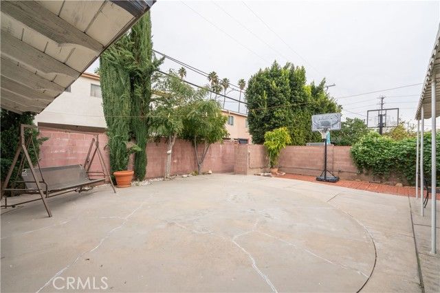19127 Enadia, Reseda (los Angeles), CA 91335