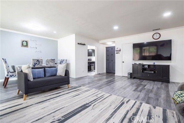 19127 Enadia, Reseda (los Angeles), CA 91335