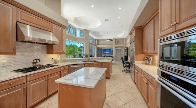 3548 FAIR OAKS LANE, Longboat Key, FL 34228