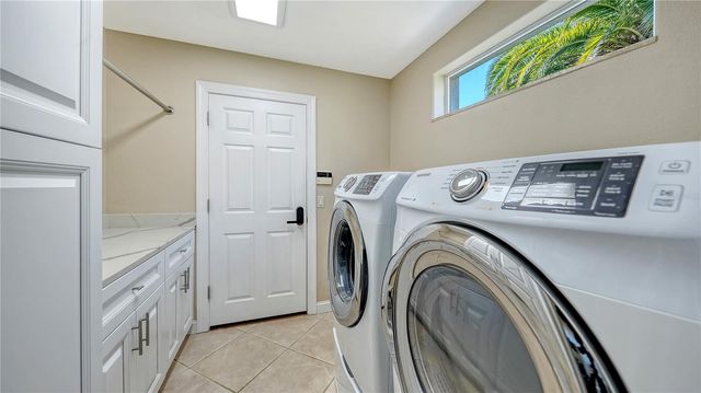 3548 FAIR OAKS LANE, Longboat Key, FL 34228