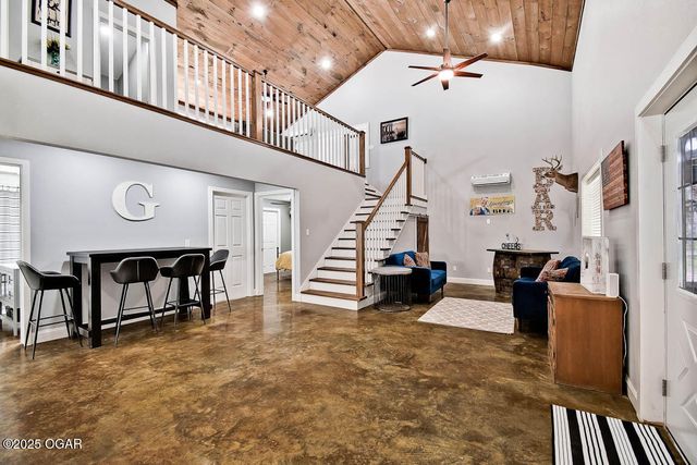 232 Old Joe Mills Lane, Pineville, MO 64856