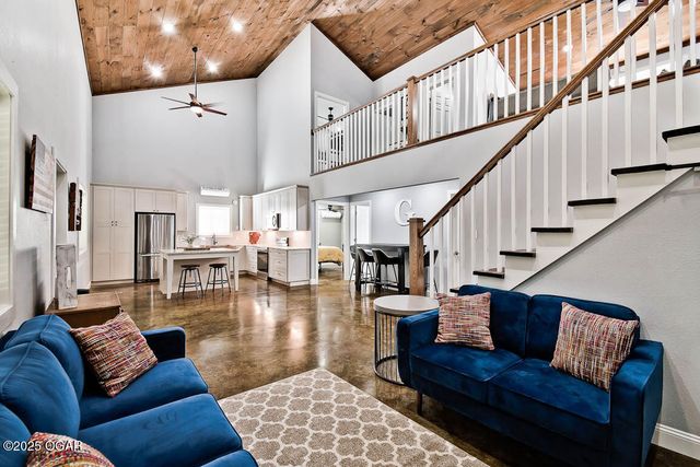 232 Old Joe Mills Lane, Pineville, MO 64856