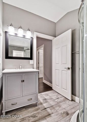 232 Old Joe Mills Lane, Pineville, MO 64856