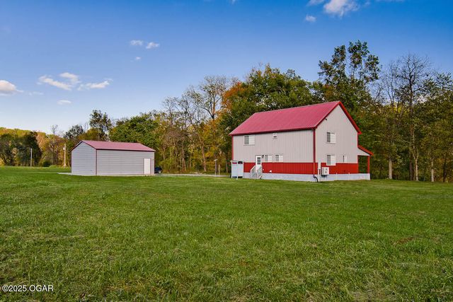 232 Old Joe Mills Lane, Pineville, MO 64856