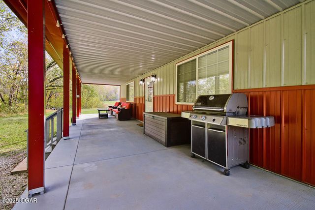 232 Old Joe Mills Lane, Pineville, MO 64856